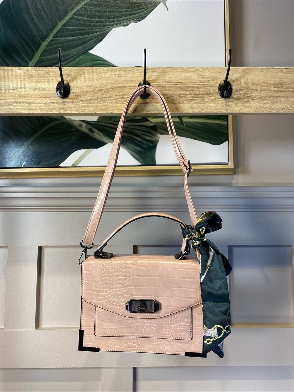 CLEO Stylish Croc-Embossed Top Handle Bag in Blush Pink
